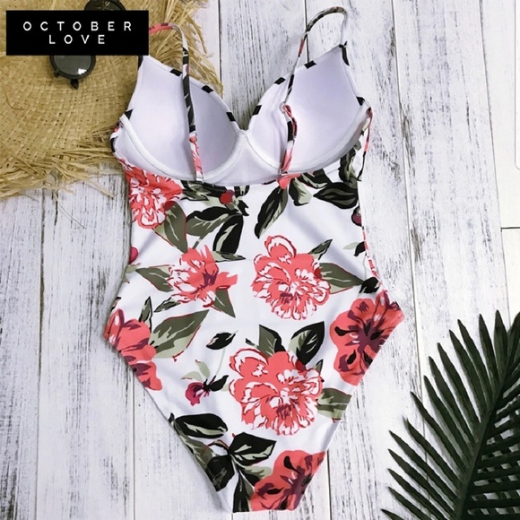 LAST 1**sz M White Floral 1 piece - Picture 2 of 7